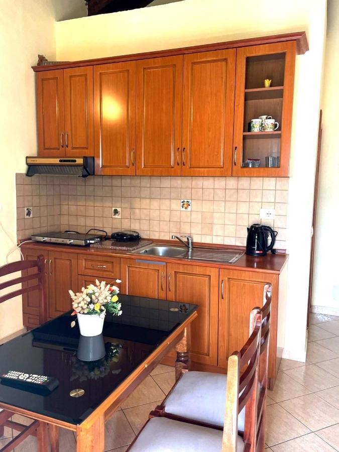 Apartments Athina أوريكوم المظهر الخارجي الصورة