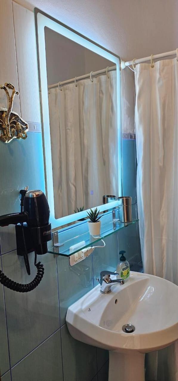 Apartments Athina أوريكوم المظهر الخارجي الصورة