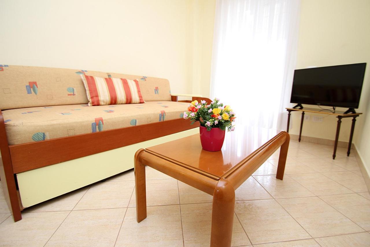 Apartments Athina أوريكوم المظهر الخارجي الصورة
